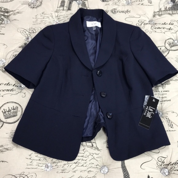 Le Suit Petite Flare-Hem Blazer Suit - Picture 3 of 7